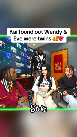 Kai found out Wendy & Eve were twins 🥰❤️ #Kai #kaicenat #twitch #fyp #viral #amp #streameruniversity kai cenat streamer university #tylil #reggie #ddg #zias #blou #agent00 #streameruniversity #thestreameruniversity #wendy #wendyortiz #ray #rayasianboy 