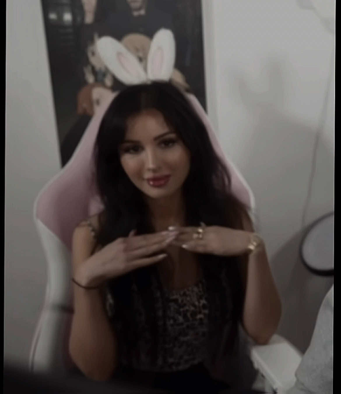 #CapCut #fyp #viralvideos #GamerGirl #sssniperwolf #edit #lovepotions #edits @sssniperwolf 