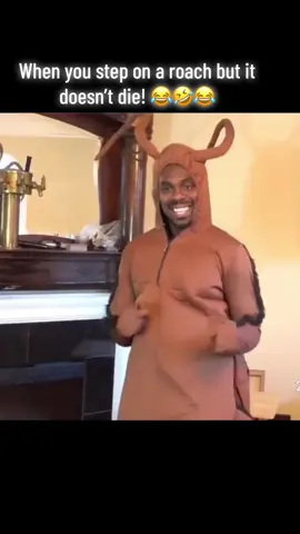 #funny #humortiktok #😂 #roach #fyp #foryoupage #foryourpage 