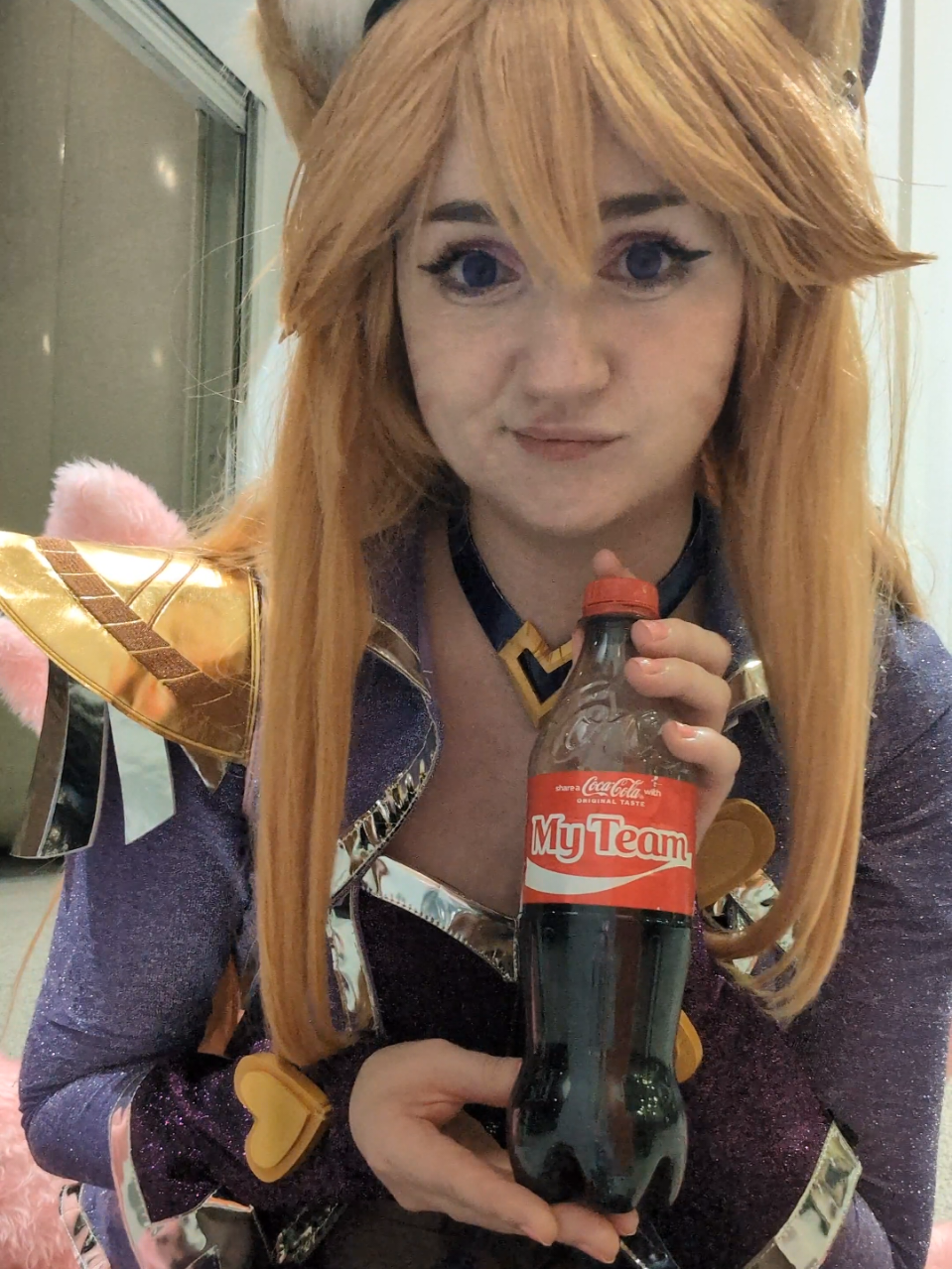 picked right from the trash can  🗑️ #leagueoflegends #leaguetiktok #leaguememes #cocacola #ahri #popstarahri #ahricosplay @League of Legends @Coca-Cola 