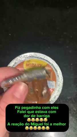 Entrando na trend , trolando meu marido e filhos com coco fake  😂😂😂😂😂 A reação do Miguel foi a melhor .  #trolagemtiktok #risadas #engracado 