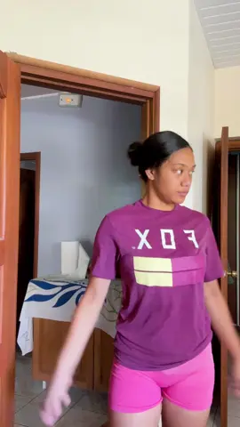 le pater qui passe 🤣🤣 #pourtoi #spanishtiktok #coincé 