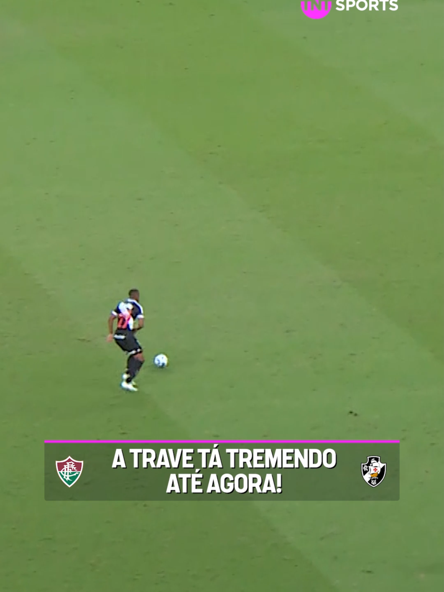 O RAYAN QUASE METEU UM GOLAÇO ABSURDO NO CLÁSSICO! 💢💢 O mlk acertou um chutaço no travessão!  #Tiktokesportes #foryoupage #foruyou #brazil #footballtiktok #brasil #brasileirao #fluminense #vasco