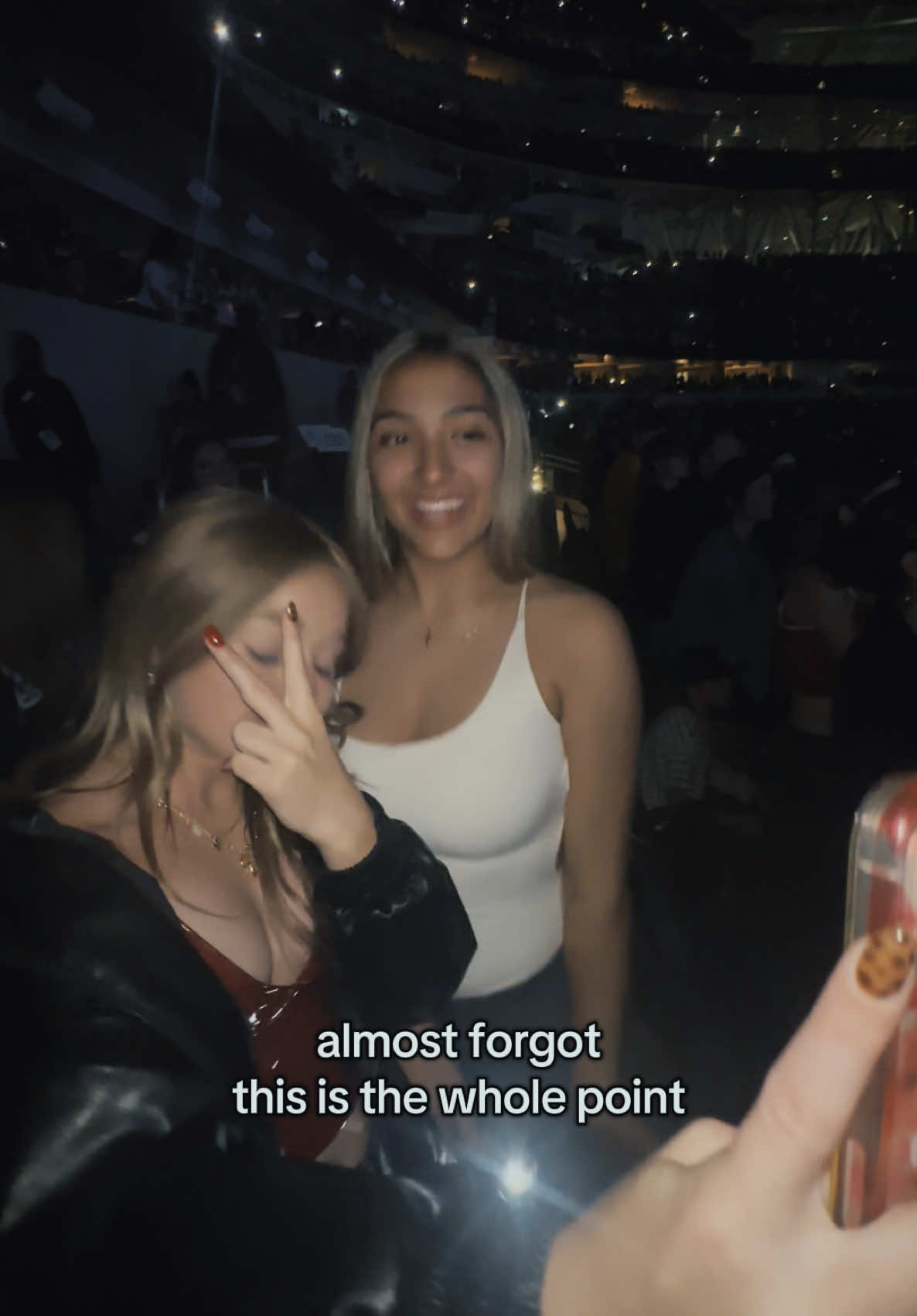 Spend the money, take them to the concert, last night was everything #grandnationaltour2025 #sofistadium #sza #kendricklamar #gnx @iamryleemichele @elleeshay @SZA 