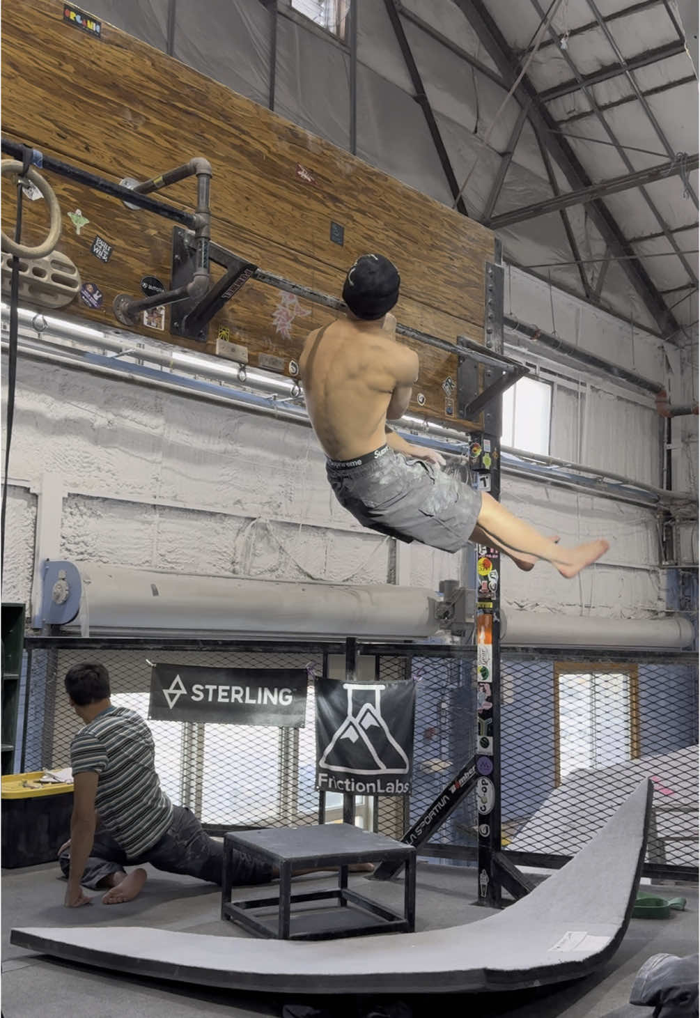 Some end of session vibing #climbing #pullups #cool 