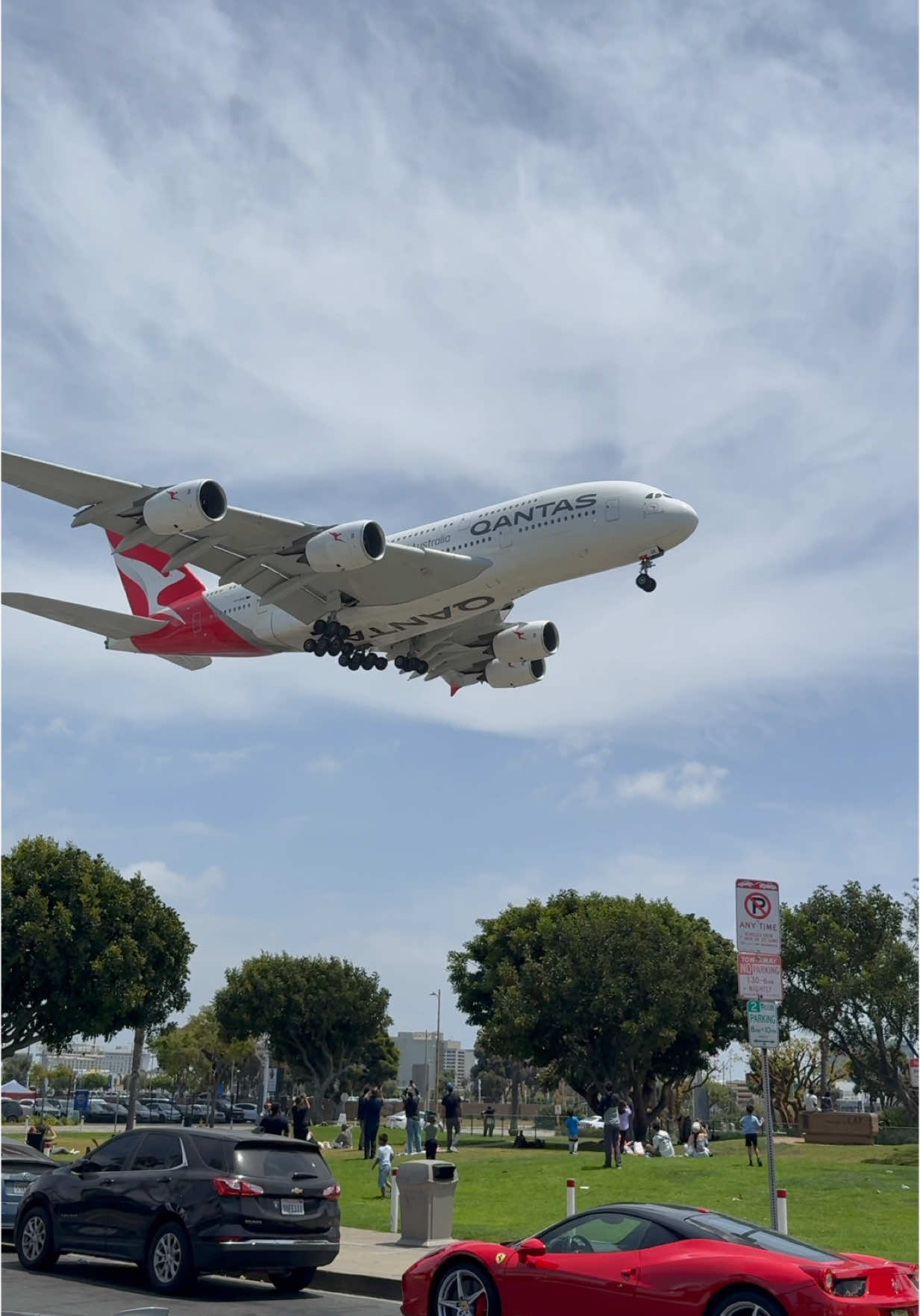 We had some time to spare this afternoon and went to see a different kind of big iron at LAX #airbusa380 #aviation #airport #airbus #plane #airplane 