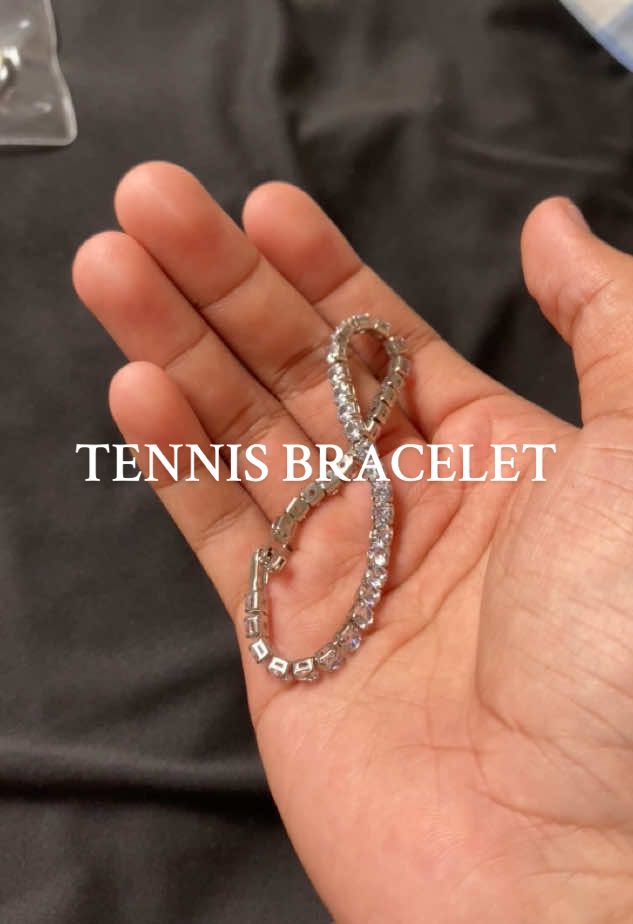 perfect nito lalo sa mga simple outfits! #accessories #silver #bracelet #simplebracelet #arthpro 