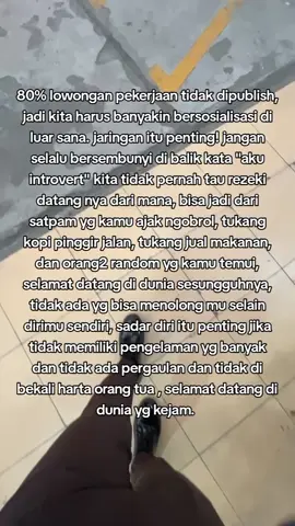 dan saya sebagai satpam banyak menyaksikan hal2 seperti itu.. jadi perbanyak lah bersosialisasi #semangatberjuang #bersosialisasi #fypシ゚ #fypage #fypp #satpam #bankbri #satpamindonesia 