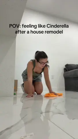 The whole floor is full of cocking or paint 🥵 #newhouse 