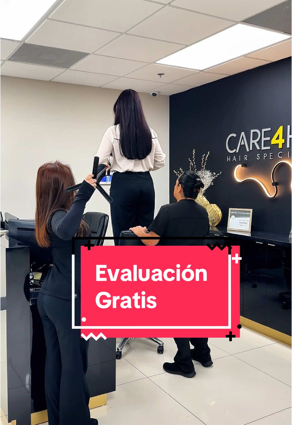 Estamos en live a las 9:00 pm en 6 minutos únete u hablamos de #trasplantecapilar 