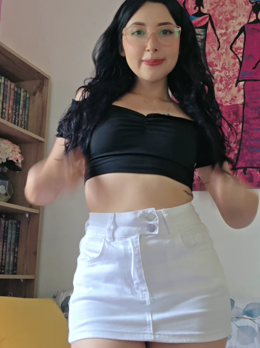 Un besito desde Colombia 😘 #baile #colombiana #trendingvideo 