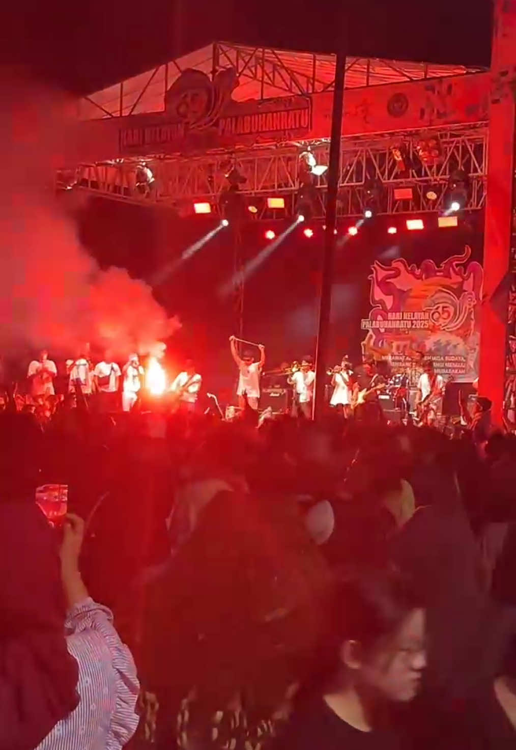Palabuhanratu menyala #tiktoklive #livehighlights #harinelayan 