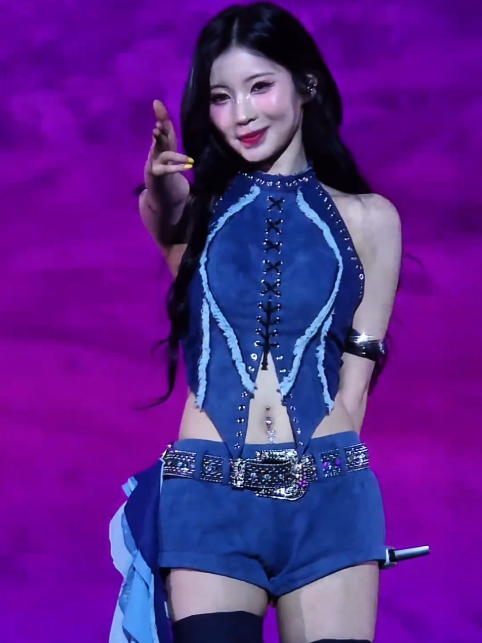 very cute 🫣🩷 #ENAMIASA #ASA #아사 #BABYMONSTER #베이비몬스터 #HELLO_MONSTERS #kpop #fancam #kpopfypシ #fyp 
