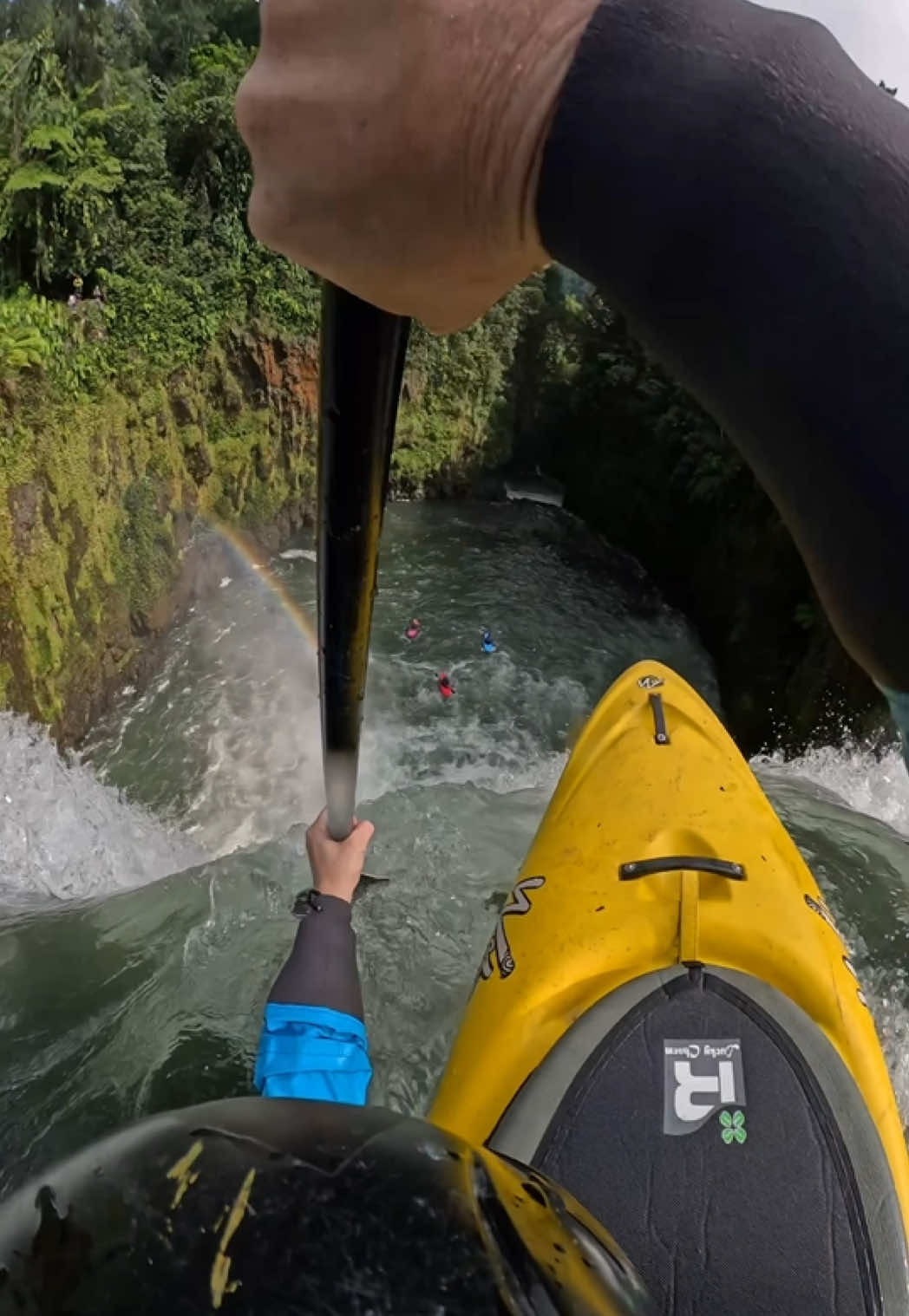 most viral waterfall ever  #kayak #mexico #viraltiktok # #OutdoorAdventure #tomata #MindfulTravel #WaterSports #NatureLovers #GetOutside  #KayakLife #ScenicPaddle #PeacefulPlaces #PaddleVibes #kayakingadventures #gopro #goprohero13 #gopromx @gopromx 