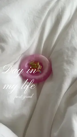Day in my life postgrad edition 🤍💋 do we like these? Should I do more? #fyp #diml #dayinmylife #postgrad #dimlpostgrad #spendthedaywithme #Vlog #dailyvlog #dailyvlogging #lagunabeach 