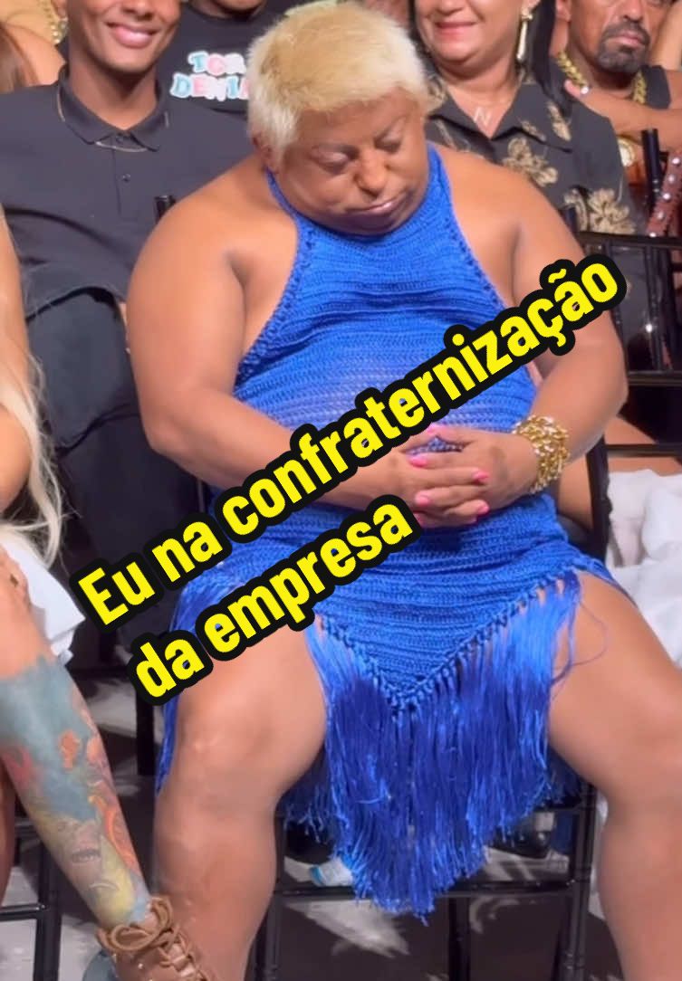 Patixa dormindo na confraternização do rancho😂😂😂#tiktokviral #carlinhosmaiaof #CapCut #patixa #memestiktok #humortiktok #flypシ #tirullipashow 