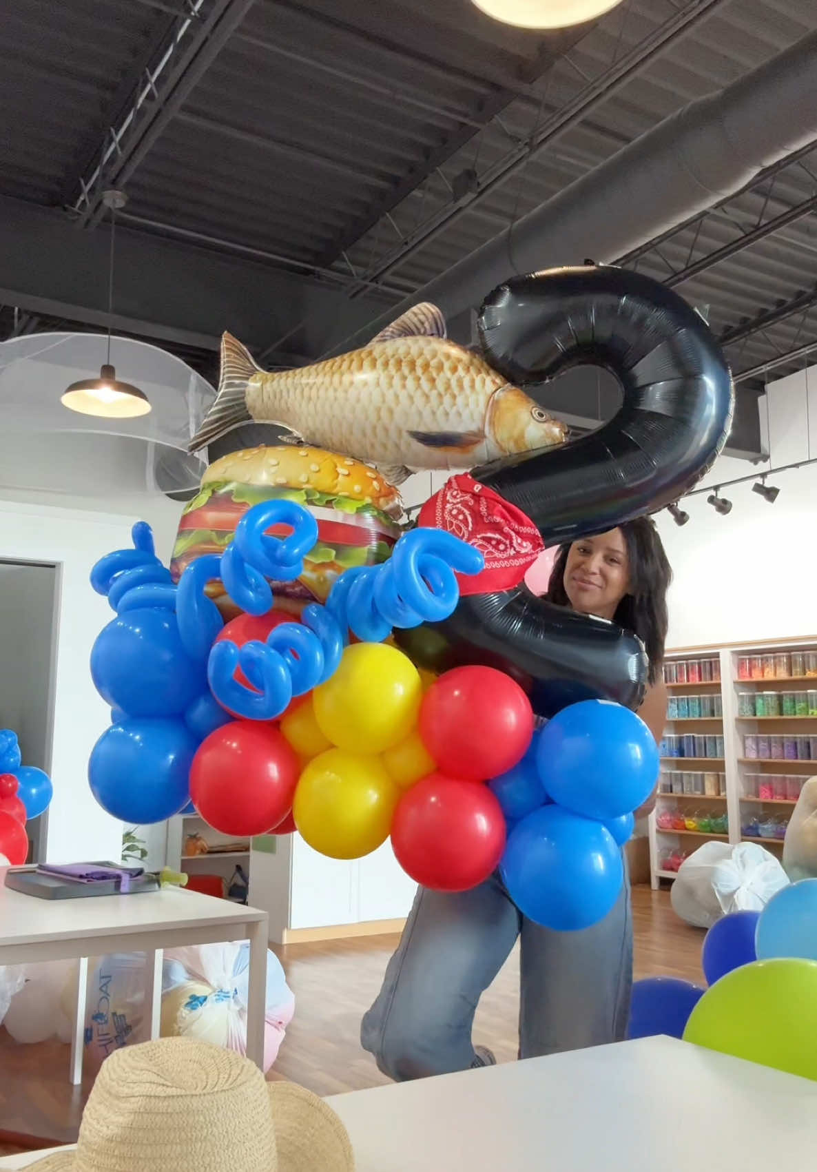 studio cleaned, vans loaded + ready to party #balloonbar #balloonkit 