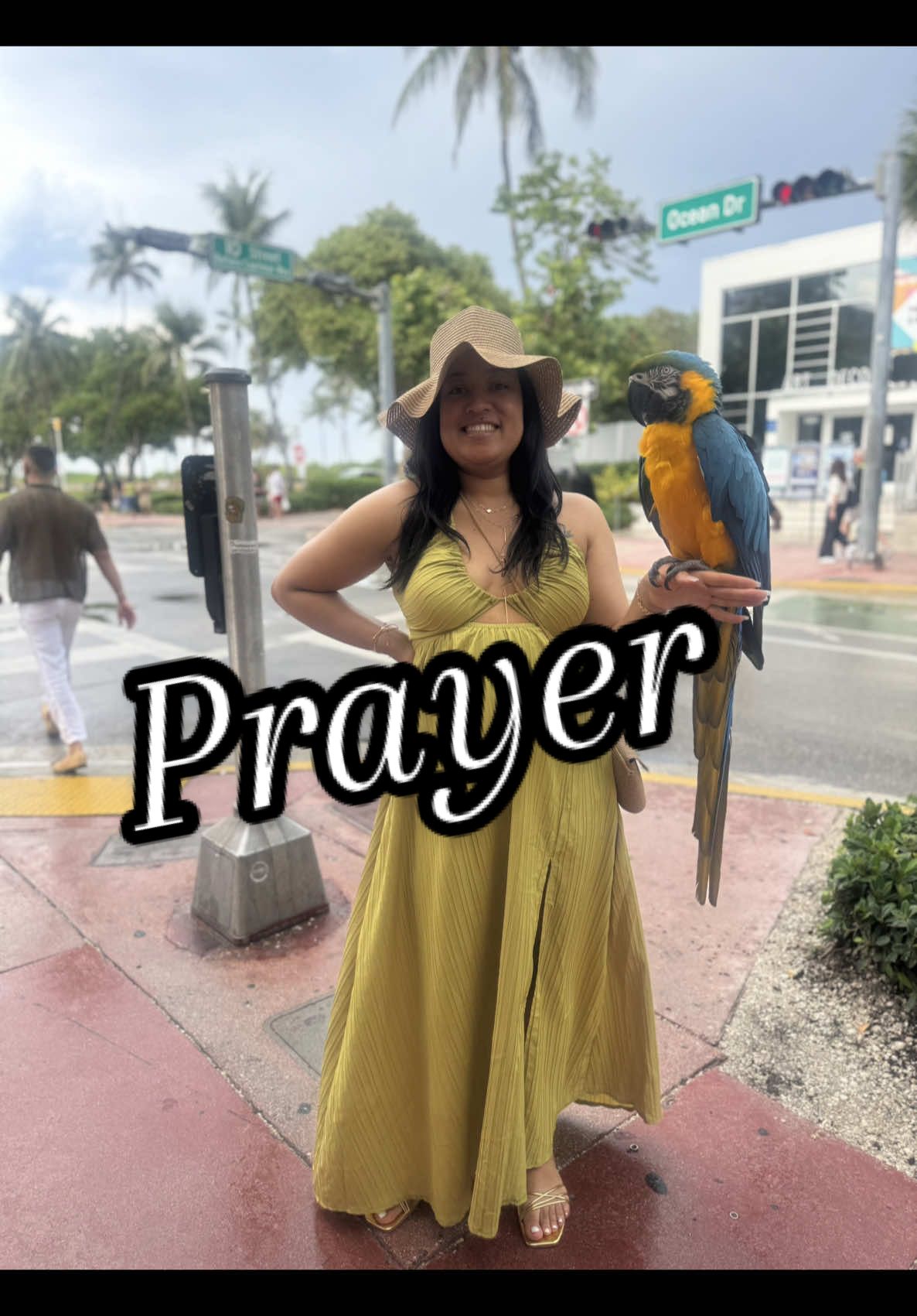 ✨ When life feels uncertain, TRUST GOD #pray #prayers #prayer #shorts 