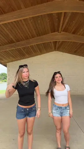 ur fav duo is back 😜😜 @Mia  #fy #fyp #dance #duo #bsf #trending #blowup #viral 