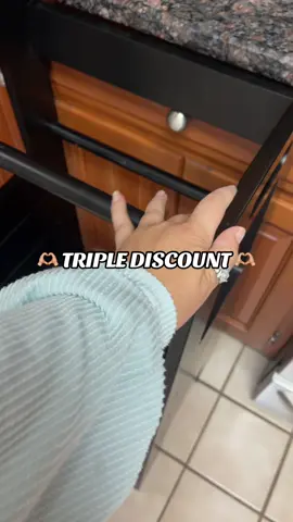 #woodenstool #kitchenstool #kitchenhack #kidsstool #toddlerstepstool #kitchenstool 