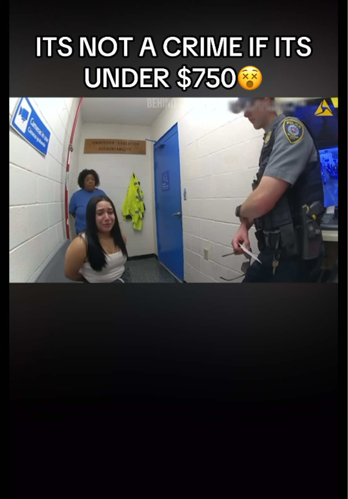 #policecam #content #notmycontent #creatorsearchinsights #policeofficer #bodycam #bodycamcops #arrested #stealingiswrong #caughtstealing #caught 