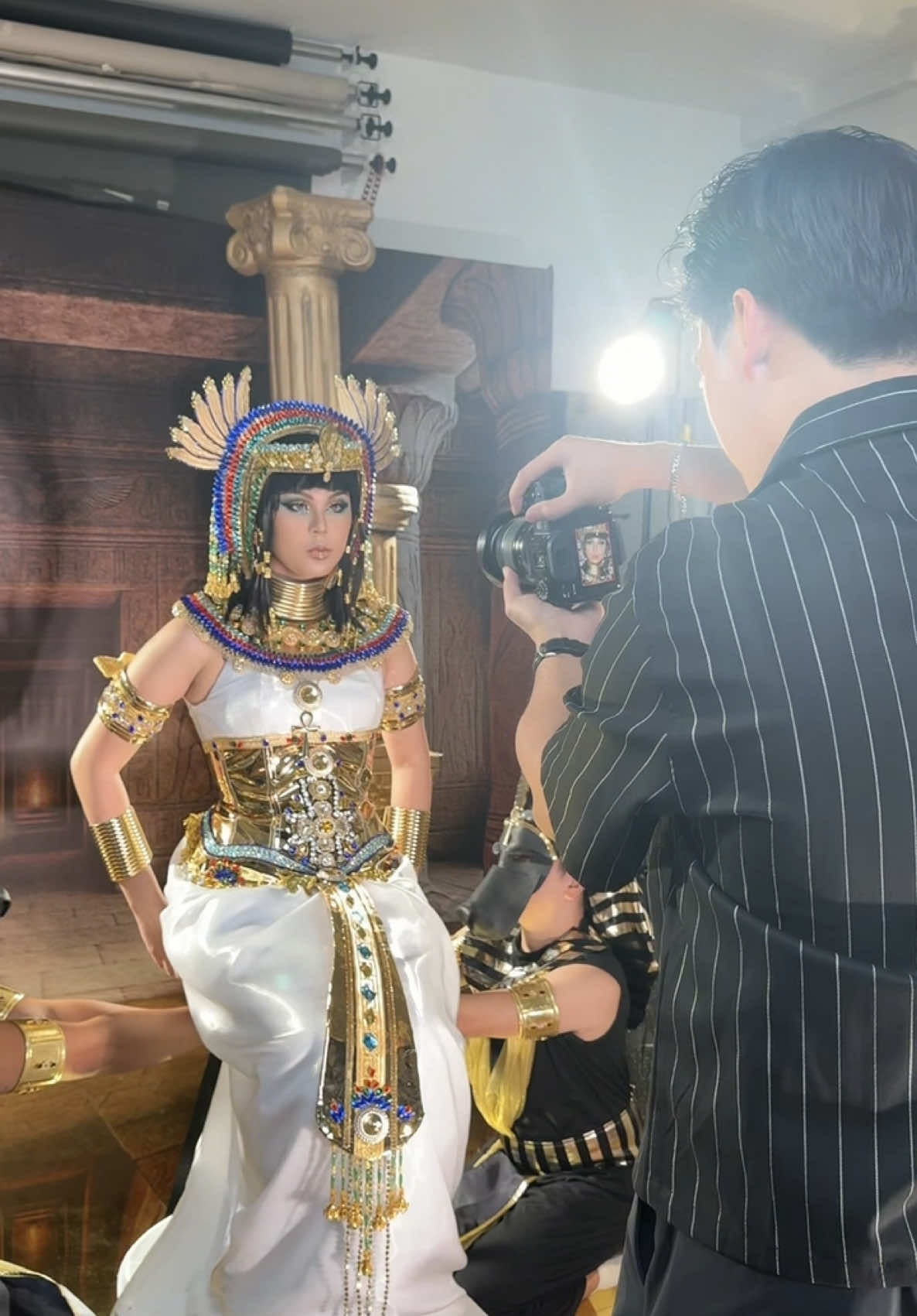 Behind the scene of CLEOPATRA trend by @Lenie Aycardo-Alejandro ✨
