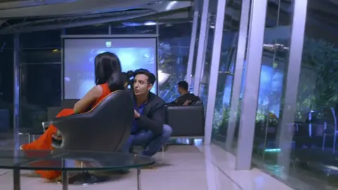 مسلسل نصفى الأخر الحلقة 32 مدبلجة - 3of5