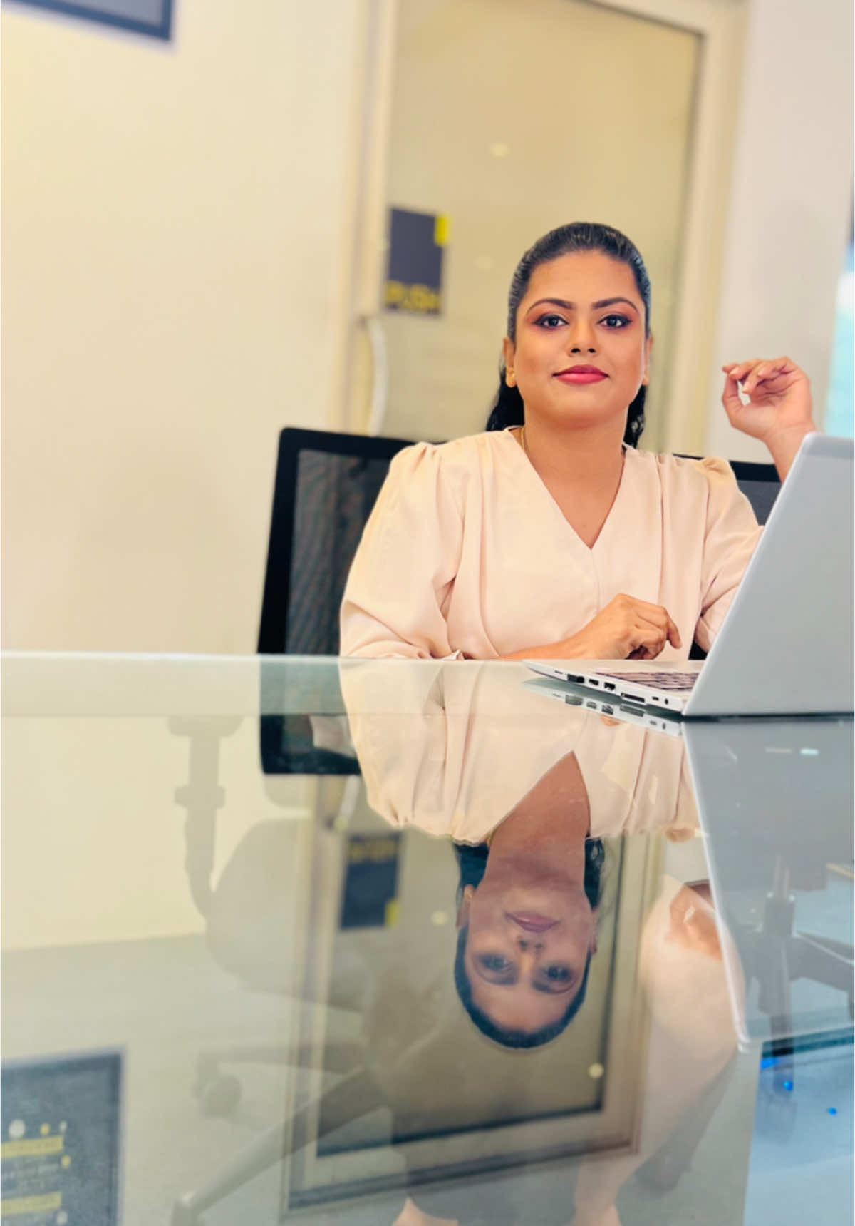 #creatorsearchinsights You decide your value✨💫 #tiktok #foryou #foryoupage #fyp #viralvideo #viral #trending #100k #1millionaudition #srilanka