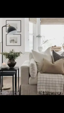 Neutral Tones 🤍🤎🖤 #tablestyling #homedecorideas #interiordecor #warmandcozyaesthetic #homestyling #livingroomdecor 