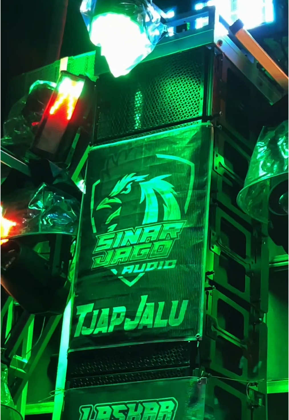 #CapCut Jagone Kluruk 🐔 #malang #checksound #soundsystem #soundsystemmalang #bangsay #pulipulchannel #fyp #dj #party #pemburuhoreg #sinarjago #karnaval #karnavalmalang 