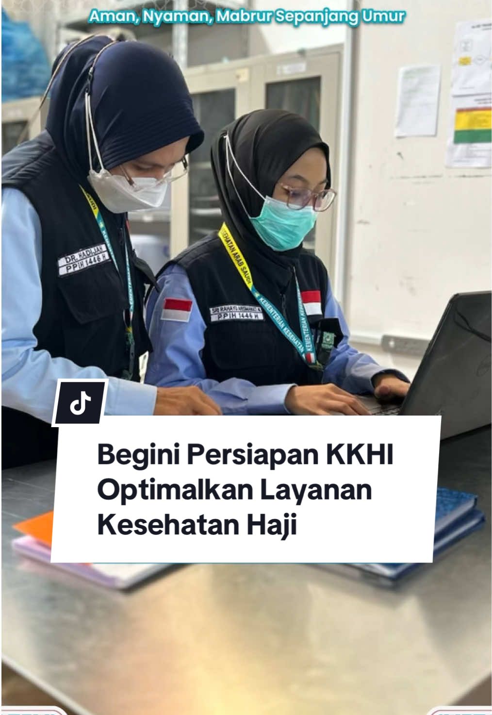 KKHI siap melayani kesehatan jemaah haji Indonesia dengan fasilitas lengkap: 62 ranjang pasien, IGD, HCU, apotek, laboratorium, radiologi, hingga sistem rujukan ke RS Arab Saudi.  Didukung 107 tenaga medis, termasuk 28 dokter spesialis, layanan kesehatan juga menjangkau sektor melalui dokter, perawat, serta ambulans siaga di setiap sektor. Komitmen penuh untuk jemaah yang sehat dan aman dalam beribadah. #Haji2025  #sukseshaji2025 #senyumjemaahhaji #hajimabrur