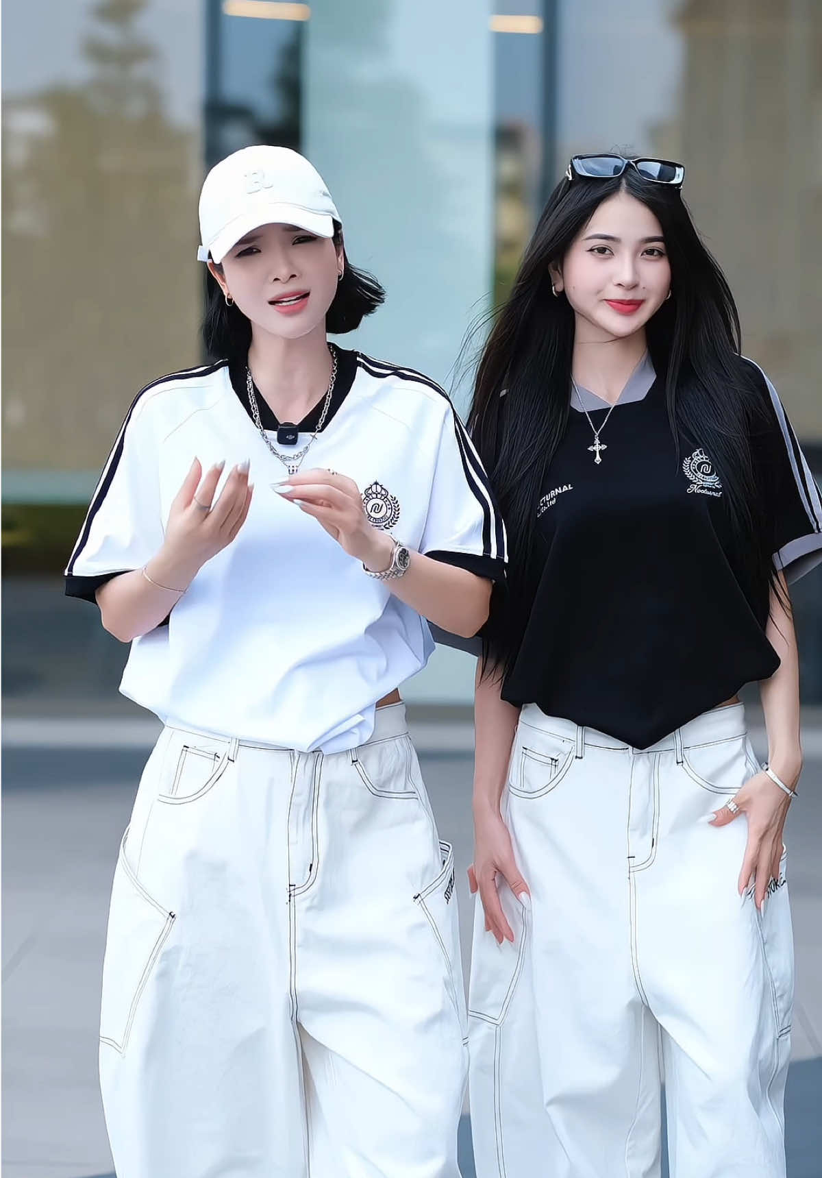 Áo chăm dữi 🤤❤️ #hanhnguyenmikixi #fypシ #nocturnal #localbrand #aothunboxy #aounisex #xh #fyp #viral 