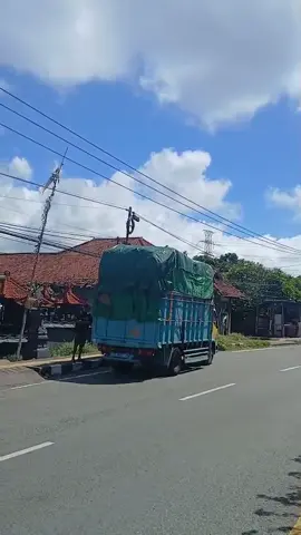 Trima kasih sudah mengantri mas🥺🤏🏻🥰 #penyebrangangilimanuk #supirtruck #lokettiket #fypp 