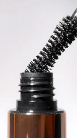 Up close and personal with @Profusion Cosmetics UK’s Dream Big mascara 🖤 Some work from my recent UGC collaboration with them, and this mascara has become my go-to for everyday!! I love it 🙂‍↕️ #ugccreator #beautyugc #macrovideo #productvideography #ugcuk 
