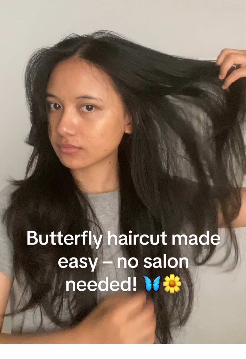 ✂️ Focus mode on, 🦋 Would you try this butterfly cut at home? 🦋 #buterflyhaircut #haircut #hair 