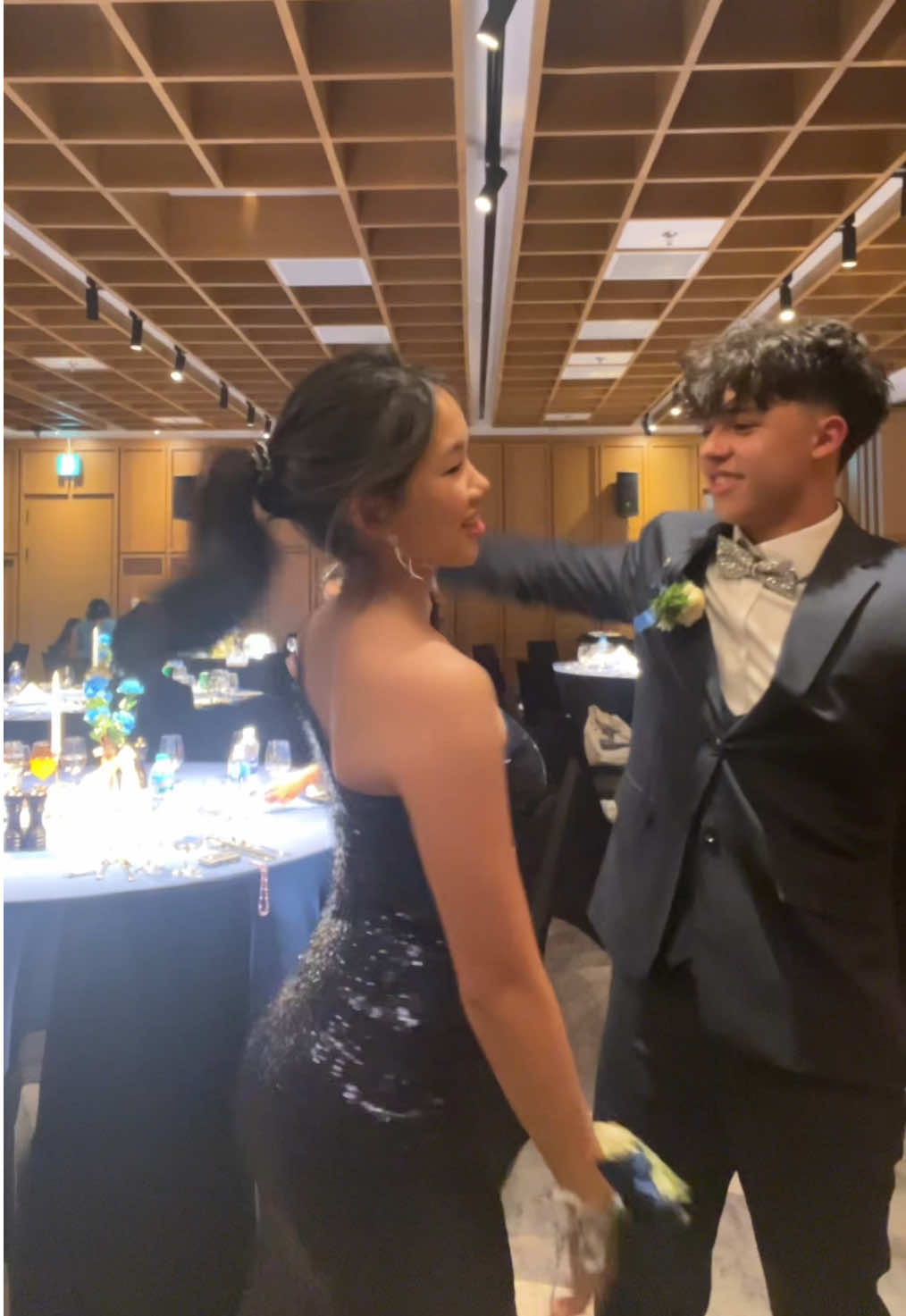 😆😆🥰🥰    #prom #promtransition 