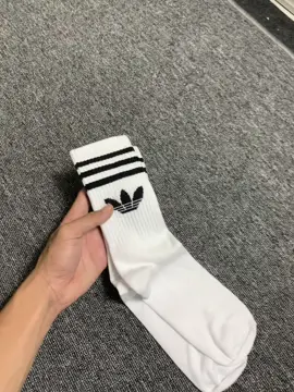 rekomendasi kaos kaki buat sekolah  #kaoskaki #kaki #kaos #fyp #foryou 