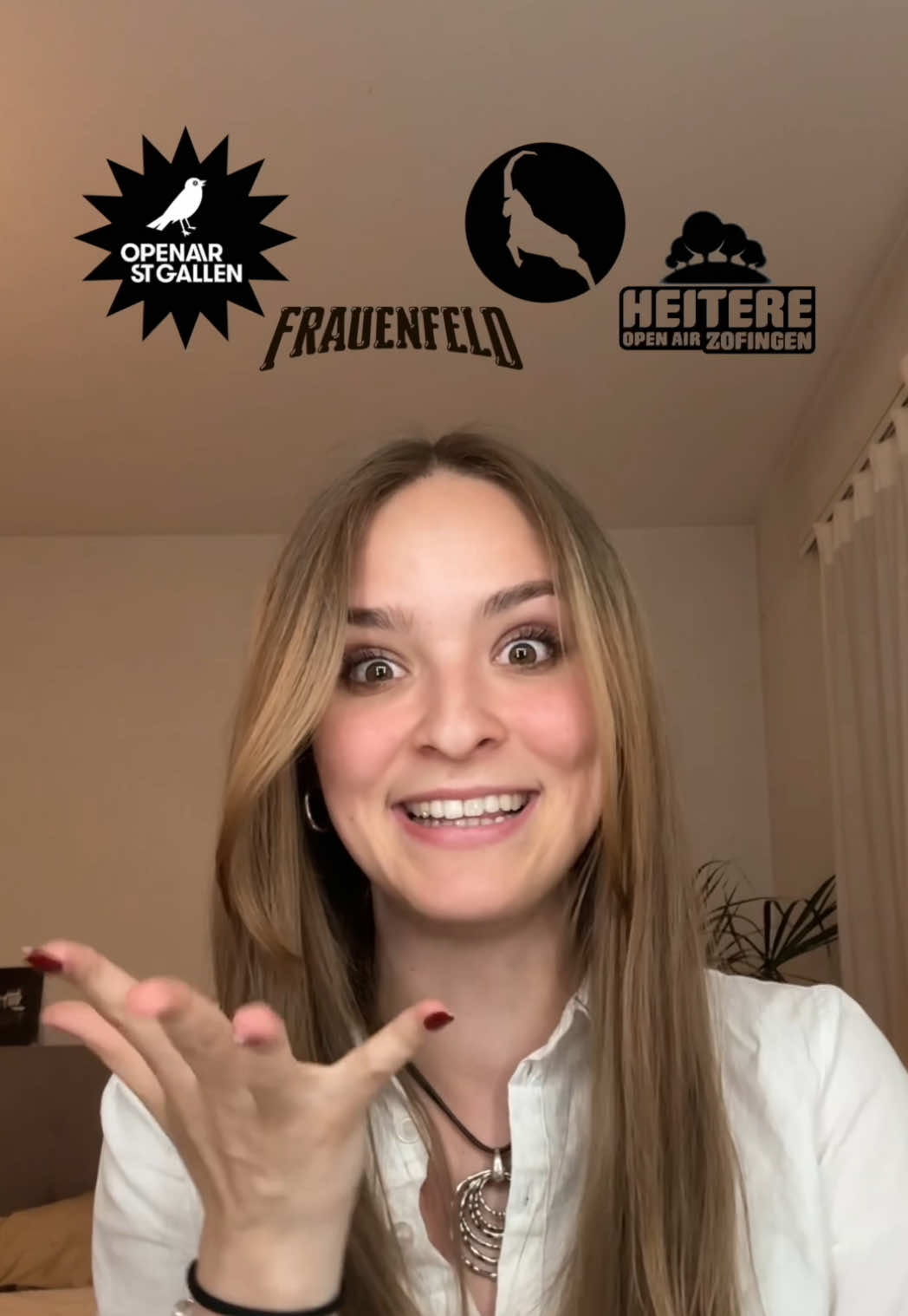 Villicht gseht mer sich ja a eim vo dene Festivals 🤝🥹 Ich verlose 7x je zwei Mehrtagespäss inkl. Übernachtig imne 2er Zelt vo DieMobiliar für die une gnennte Festivals 💃🏼 Du chasch uf TikTok und Instagram a de Verlosig teilneh! So eifach gaht’s:  1️⃣ Folg mir und @Die Mobiliar   2️⃣ Markier die Person, wo du würdsch welle mitneh as Festival  3️⃣ Kommentier de Name vom Festival, wo du willsch Tickets gwünne 📅 Teilnahmeschluss: Donnerstag 29. Mai 2025, 23:59 Uhr 💌 D Gwünner:inne werdet per DM benachrichtigt. Die Festivals sind debi: •	Greenfield Festival •	OpenAir St. Gallen •	Openair Gampel •	Open Air Lumnezia •	Heitere Open Air •	Openair Frauenfeld •	SunIce Festival Ascona ––– 📜 Teilnahmebedingungen: Die Teilnahme am Gewinnspiel ist kostenlos und steht allen Personen mit Wohnsitz in der Schweiz offen, die mind. 18 Jahre alt sind. Das Gewinnspiel steht in keiner Verbindung zu Meta & TikTok und wird in keiner Weise von Meta & Tiktok gesponsert, unterstützt oder organisiert. Teilnahmeschluss ist der 29. Mai 2025, 23:59 Uhr. Die Gewinner:innen werden per Direktnachricht kontaktiert. Der Rechtsweg ist ausgeschlossen. Eine Barauszahlung des Gewinns ist nicht möglich. Mehrfache Kommentare auf demselben Kanal (TikTok oder Instagram) werden pro Kanal als eine Teilnahme gewertet. ––– Viel Glück! 🫶🏼  #Werbig #Gewinnspiel #Verlosung #Festival #diemobiliar 