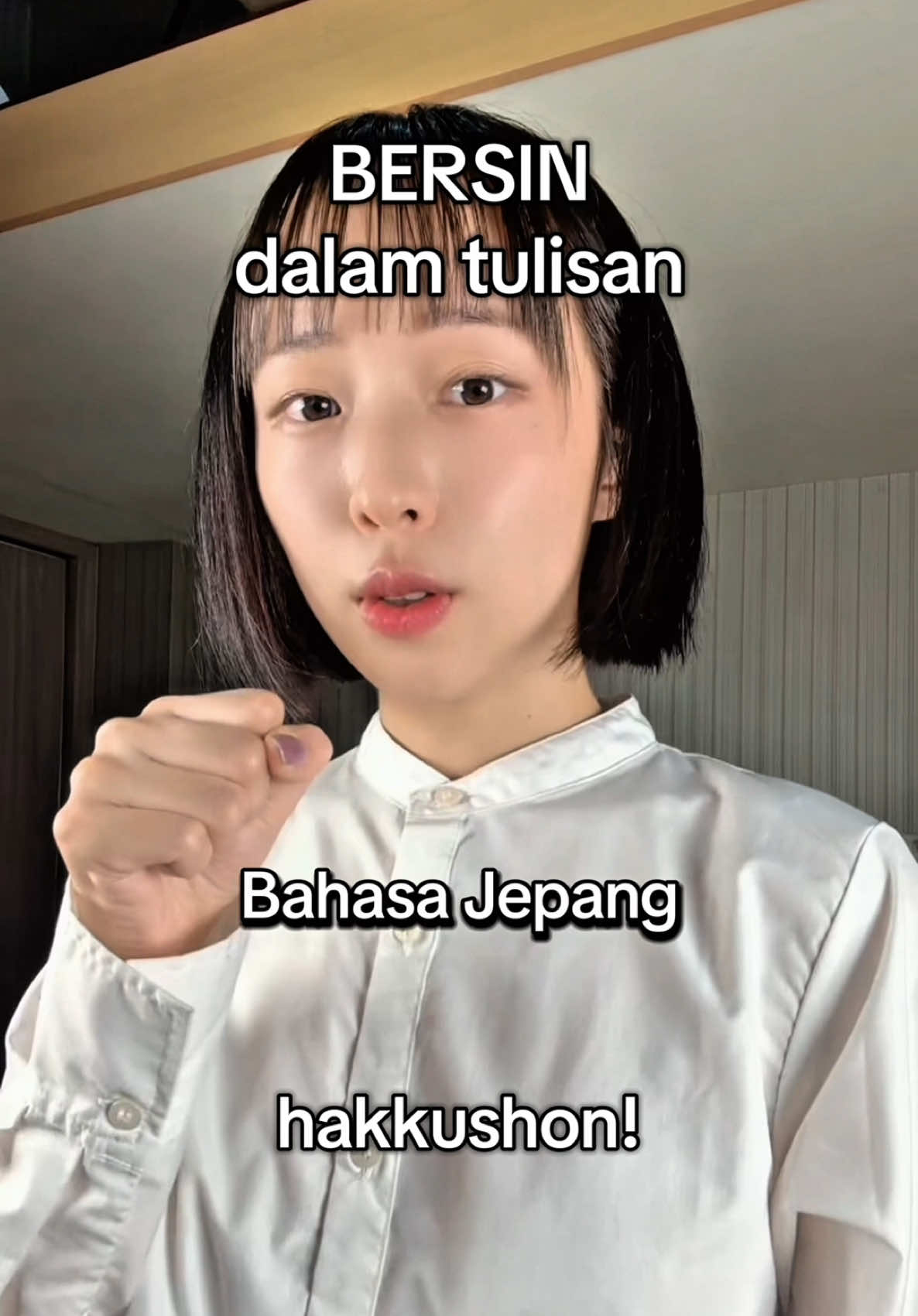 Perbedaan bersin, batuk, muntah di tulisan bahasa Jepang, Inggris dan Jawa👍🏻✨