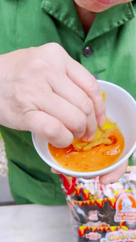 Thích cả chân gà lẫn bimbim nhà bà Tuyết sao ?? tất cả đã có trong combo Song Gà Song Bim #ComboVôĐối #ĂnCùngBàTuyết #đồănvặtviệtnam #changabatuyet #batuyettangvang #combotuoitho 