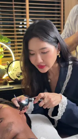 ลาบัว RCA สปาหูตำรับจีน นวดศีรษะ และสระผมผ่อนคลาย วันนี้กวางเจองานยากอีกแล้วค่ะ ขี้หูติดหลัง และหนังบางมาก ต้องค่อยๆเอาออกอย่างระมัดระวัง คุณลูกค้าบอกไม่รู้สึดอะไรเลย #สปาหูจีน #สปาหูพระราม9 #ลาบัวrca #ทําความสะอาดหู #สปาหูลาบัวRCA #สปาหูRCAพระราม9 #สปาหูผ่อนคลาย #ปั่นหูกรุงเทพ #ลาบัวrcaแคะหู #แคะหูฟินๆ #ปั่นหูกรุงเทพ #สปาหูRCA #ล้างหู #เอาขึ้นหน้าฟีดที 