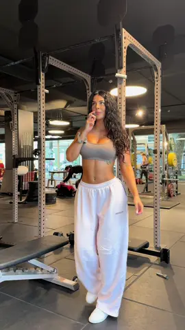 Wir machen heute Klimmzügis🥹 #fyp #GymTok #tiktokdeutschland 