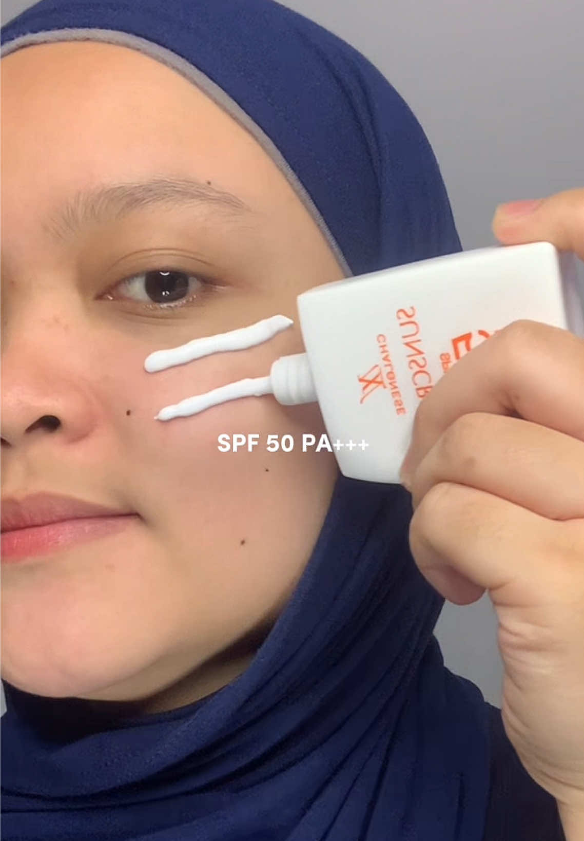 Rekomendasi sunscreen tone up yang ga lebay dan ga bikin abu abu #sunscreen #suncreenchalonesespf50 #chalonesesunscreen #chalonese 