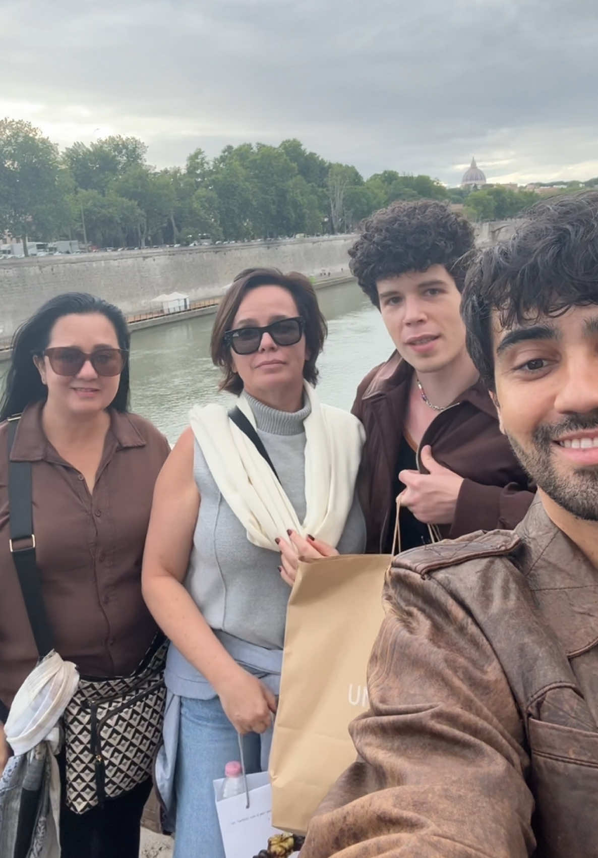 as aventuras da minha mãe na Itália! 🇮🇹 Buongiorno