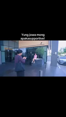 PAUtographer spotted again! Hindi lang present, hands-on pa sa support.  #KimPau #KimChiu #PauloAvelino #fyp
