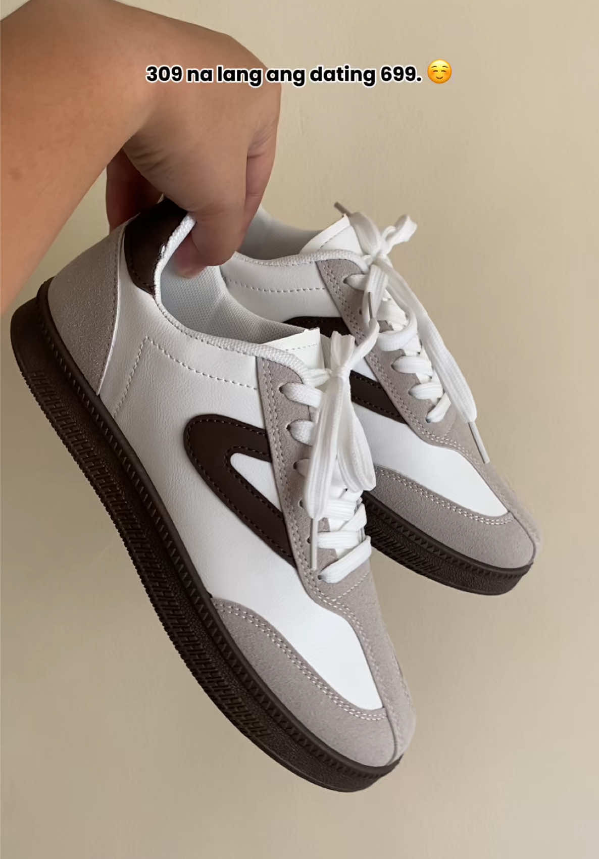 #minimalist #sneakers #shoes #rubbershoes #for #women #fyp #foryou #foryoupage 