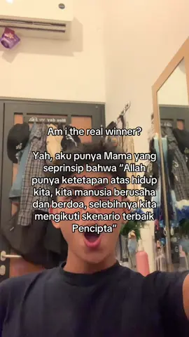 Nangis dikit waktu Mama bilang “Mama tau kalo kamu berusaha, seandainya kamu gak langsung kerja nanti, gapapa dan jangan dengerin orang ngomong apa. Kamu kuliah karena Mama pengen punya anak yang sarjana” #fypシ゚ #fyp #xyzabc #kuliah 