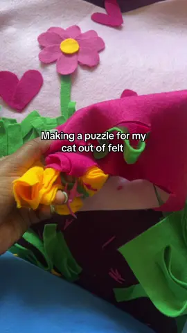 #fyp #DIY #catpuzzle #enrichment #catsoftiktok #cats 