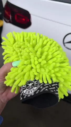 You need this one #chemicalguys #chemicalguysdetailproducts #carwash #carwashing #washinggloves 