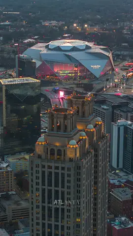 Always Iconic 
‌
‌ #dronehyperlapse #atlanta #mercedesbenzstadium #atlantaskyline #atlantadroneguy  ⠀